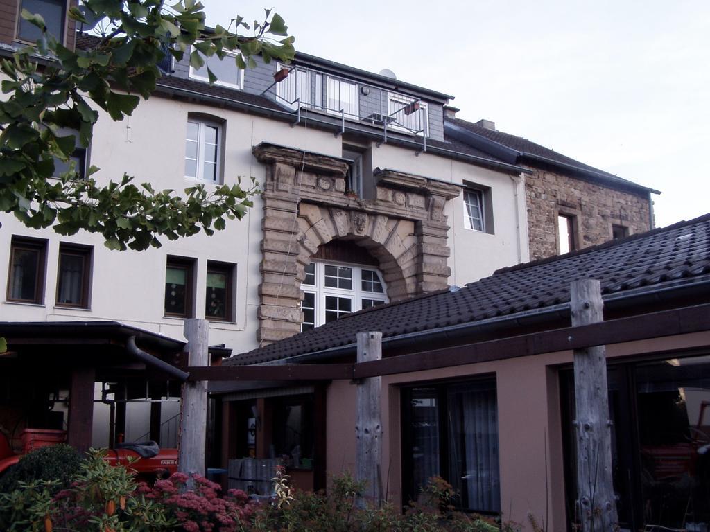 Gaestehaus Burg Molbach Kreuzau Exterior foto