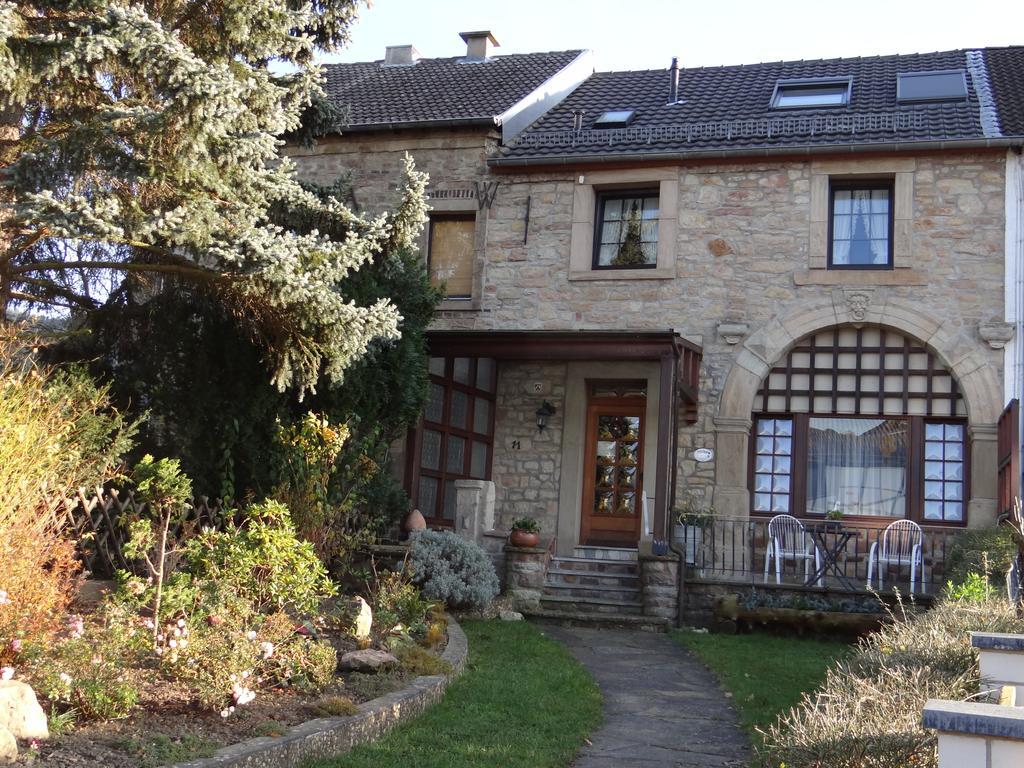 Gaestehaus Burg Molbach Kreuzau Exterior foto